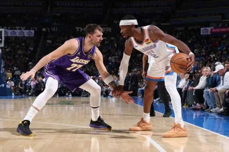 皇家奥维耶多vs比利亚雷亚尔